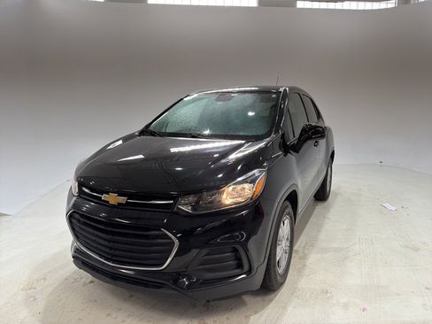 Used 2019 Chevrolet Trax LS w/ Tint and Cruise Package image 6