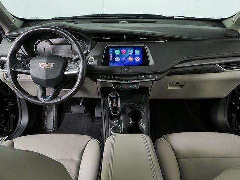 Certified 2023 Cadillac XT4 Premium Luxury w/ Cold Weather Package AWD/4WD image 19