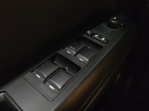 Used 2016 Jeep Patriot Sport w/ Power Value Group FWD image 27