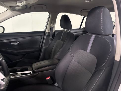 Used 2024 Nissan Sentra SV FWD image 16