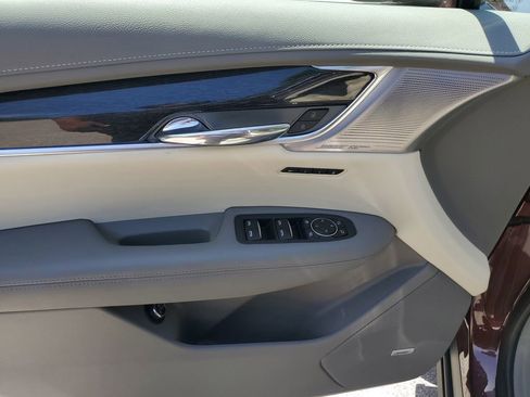 Certified 2023 Cadillac XT6 Premium Luxury image 24