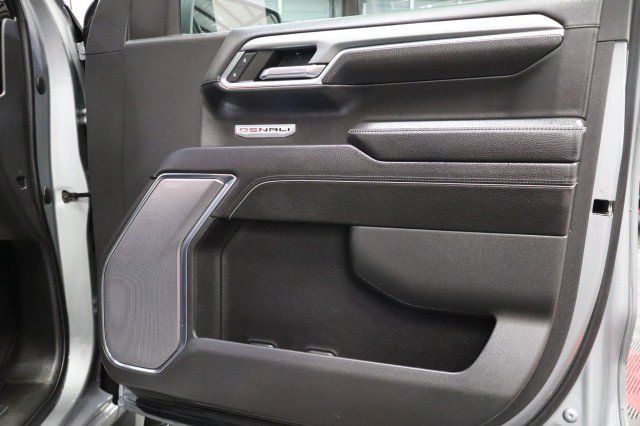Used 2023 GMC Sierra 1500 Denali w/ Denali Reserve Package AWD/4WD image 64