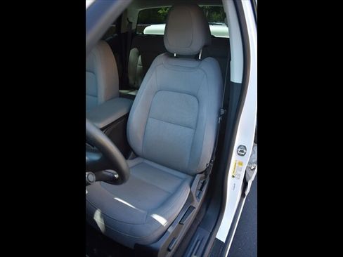 Used 2020 Chevrolet Colorado W/T w/ WT Convenience Package AWD/4WD image 16