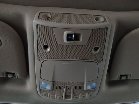 Used 2016 Ford F150 Lariat image 5