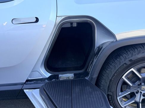 Used 2023 Rivian R1T Adventure AWD/4WD image 23