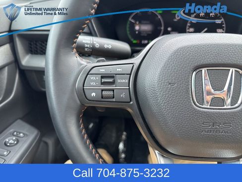Used 2025 Honda CR-V Sport image 26