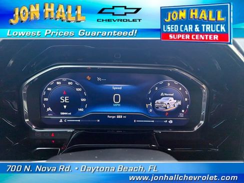 Used 2024 Chevrolet Silverado 1500 High Country w/ Technology Package AWD/4WD image 27