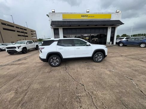 Used 2025 Chevrolet Equinox LT AWD/4WD image 15