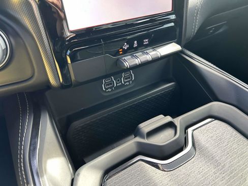 Used 2023 RAM 1500 Limited w/ Body Color Bumper Group image 23