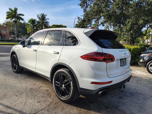 Used 2016 Porsche Cayenne image 7