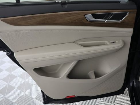 Used 2024 Volkswagen Atlas SE image 27