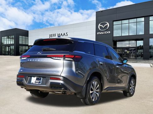 Used 2025 INFINITI QX60 Pure image 3