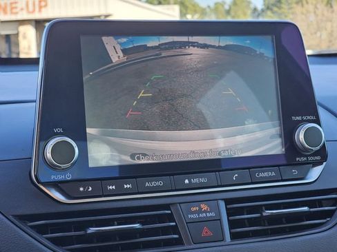 Used 2021 Nissan Altima 2.5 SV image 10