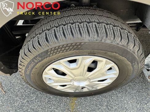 Used 2024 Ford Transit 250 Low Roof w/ Exterior Upgrade Package RWD image 15