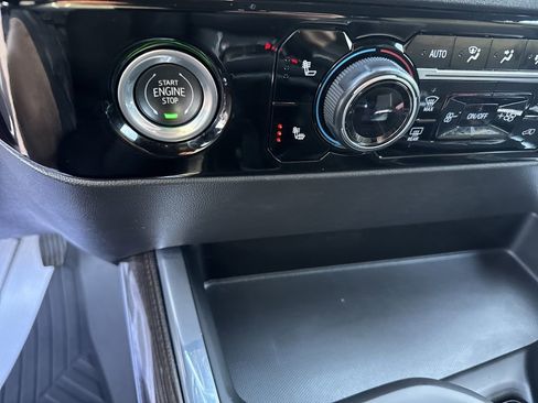 Used 2023 Chevrolet Silverado 1500 LT Trail Boss image 28