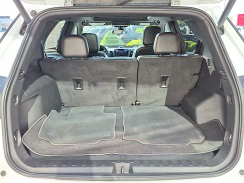 Used 2023 Chevrolet Equinox RS w/ RS Leather Package AWD/4WD image 24