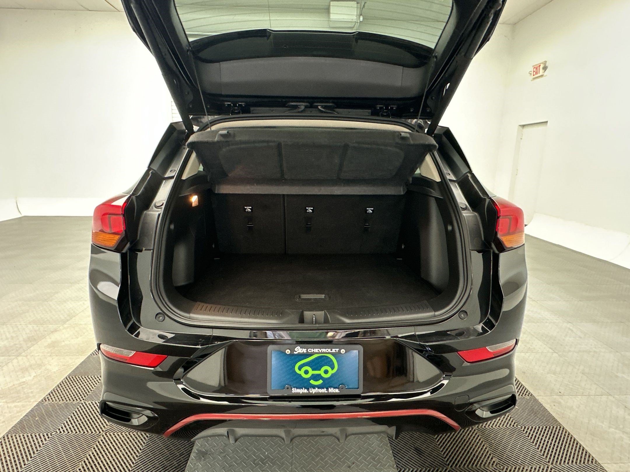 Certified 2023 Buick Encore GX Select w/ Sport Touring Package AWD/4WD image 21