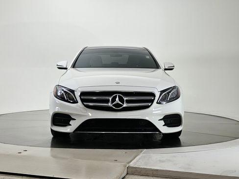 Certified 2017 Mercedes-Benz E 300 4MATIC image 5