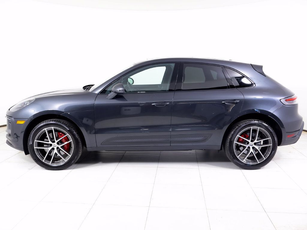 Certified 2026 Porsche Macan S AWD/4WD image 2