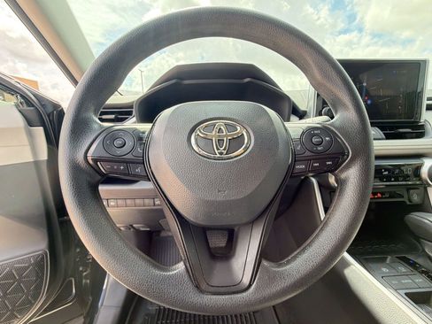 Used 2024 Toyota RAV4 XLE w/ Convenience Package image 16