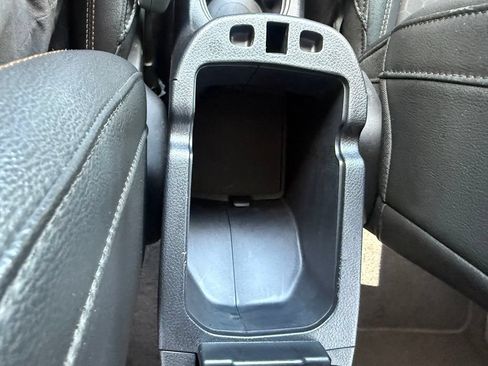 Used 2018 Jeep Compass Latitude AWD/4WD image 33