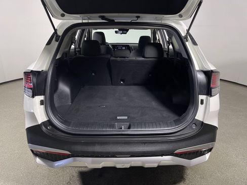 Used 2023 Kia Sportage LX AWD/4WD image 10