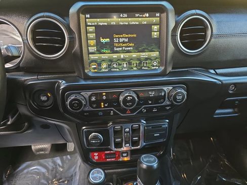 Used 2022 Jeep Wrangler Unlimited Rubicon 4xe w/ Dual Top Group image 11