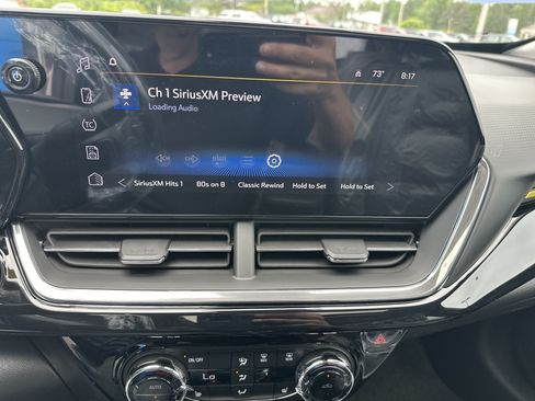 New 2026 Chevrolet Trax ACTIV w/ Sunroof Package FWD image 14