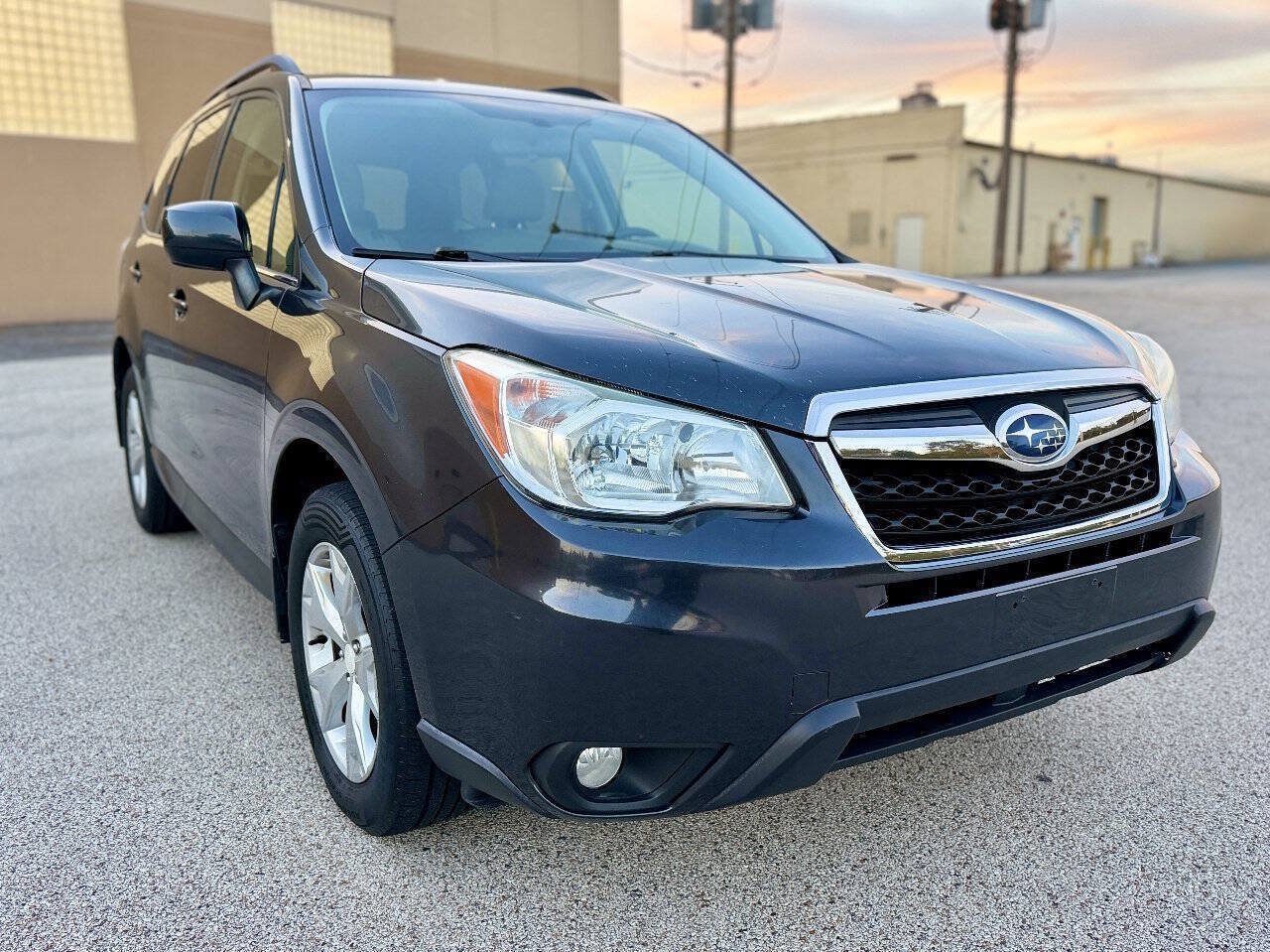 Used 2014 Subaru Forester 2.5i Limited AWD/4WD image 10