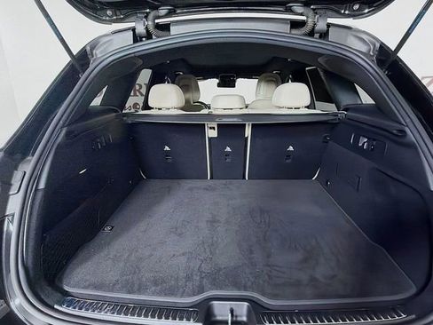 Used 2024 Mercedes-Benz GLC 300 4MATIC image 31