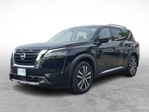 Certified 2022 Nissan Pathfinder Platinum w/ Cargo Package AWD/4WD image 3