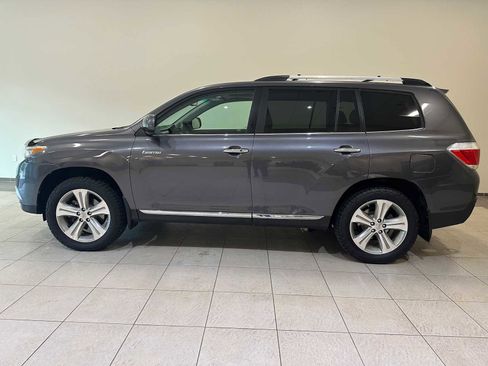 Used 2013 Toyota Highlander Limited image 3