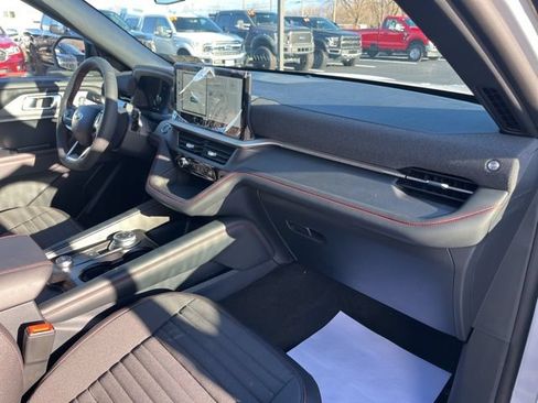 New 2026 Ford Explorer ST-Line w/ ST-Line Street Pack AWD/4WD image 22