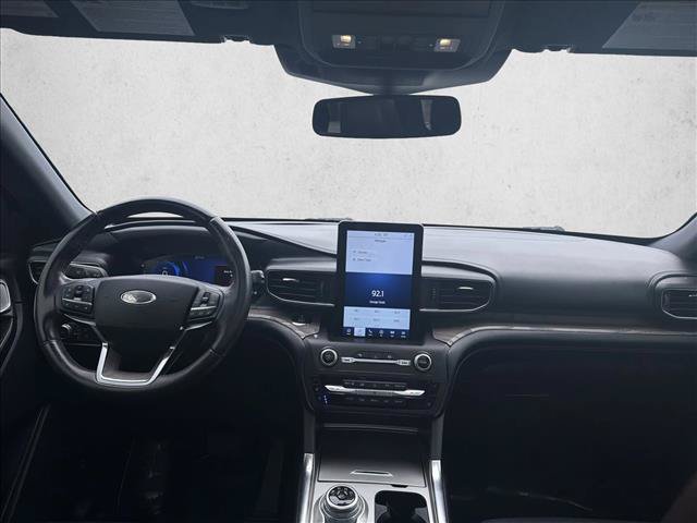 Used 2020 Ford Explorer Platinum w/ Premium Technology Package AWD/4WD image 25