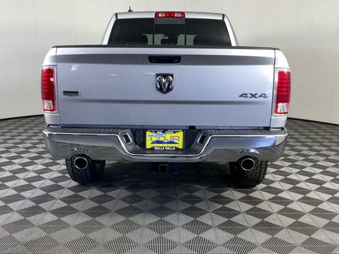 Used 2017 RAM 1500 Laramie w/ Convenience Group AWD/4WD image 6