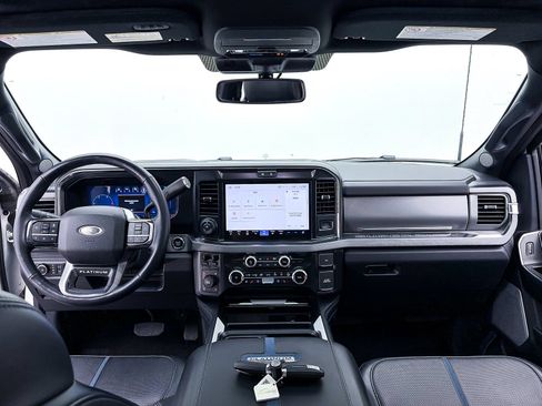 Used 2025 Ford F350 Platinum AWD/4WD image 34