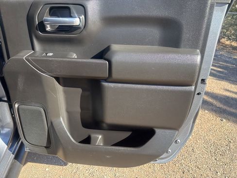 Used 2019 Chevrolet Silverado 1500 LT w/ Texas Edition image 31