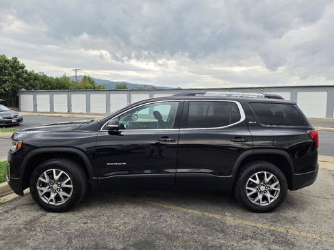 Used 2020 GMC Acadia SLT AWD/4WD image 2
