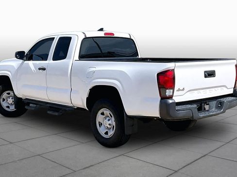 Used 2019 Toyota Tacoma SR AWD/4WD image 12