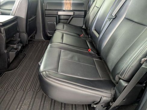 Used 2019 Ford F150 Lariat w/ Equipment Group 501A Mid AWD/4WD image 28