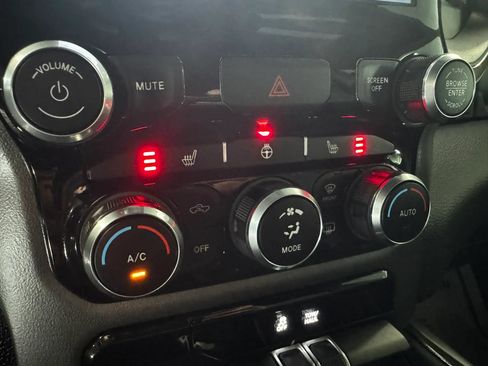 Used 2022 RAM 1500 Rebel w/ Night Edition AWD/4WD image 34