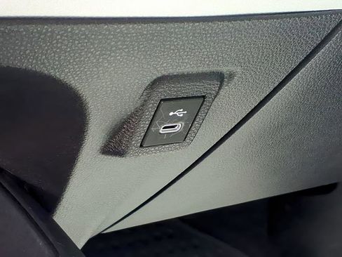 Used 2026 Toyota Corolla SE FWD image 19