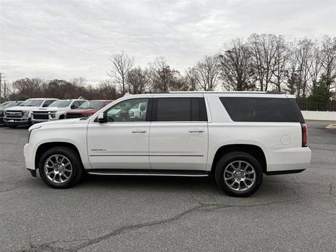 Used 2017 GMC Yukon XL Denali w/ Open Road Package image 8