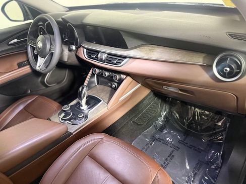 Used 2019 Alfa Romeo Stelvio Ti AWD/4WD image 26