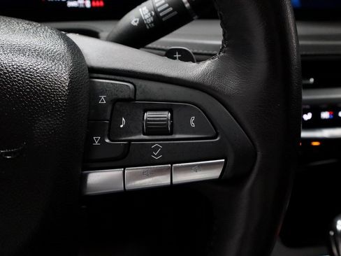 Used 2024 Cadillac XT4 Luxury image 28