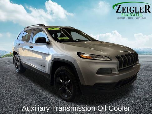 Used 2017 Jeep Cherokee Sport AWD/4WD image 7