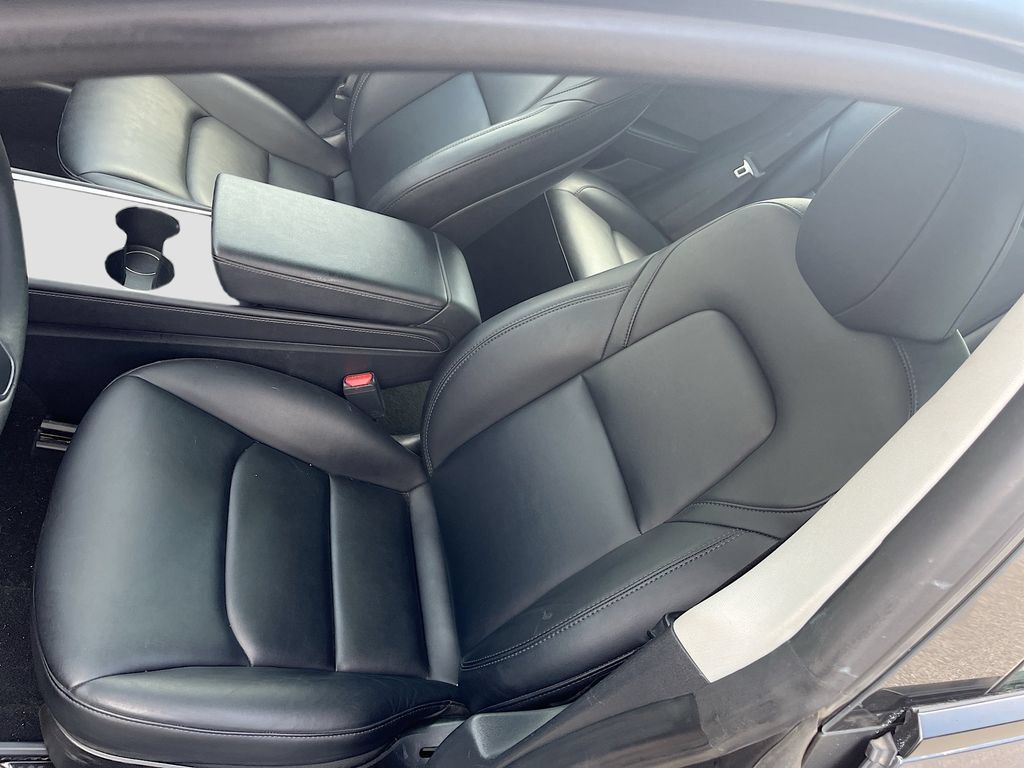 Used 2023 Tesla Model 3 Standard Range RWD image 19