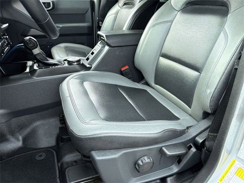 Used 2023 Ford Bronco Black Diamond image 22