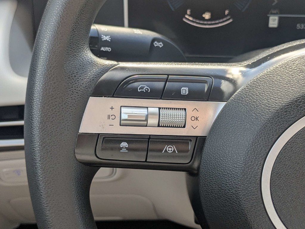 Certified 2025 Hyundai Tucson SEL AWD/4WD image 32