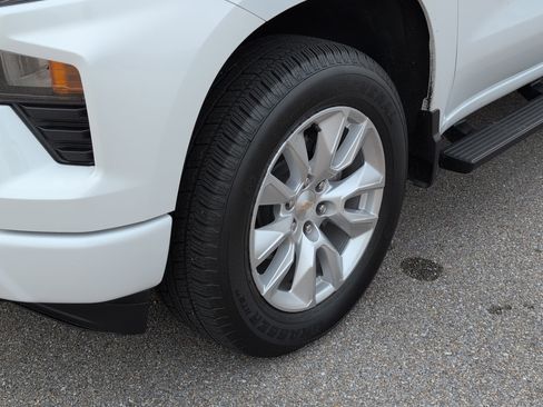 Used 2024 Chevrolet Silverado 1500 Custom image 29